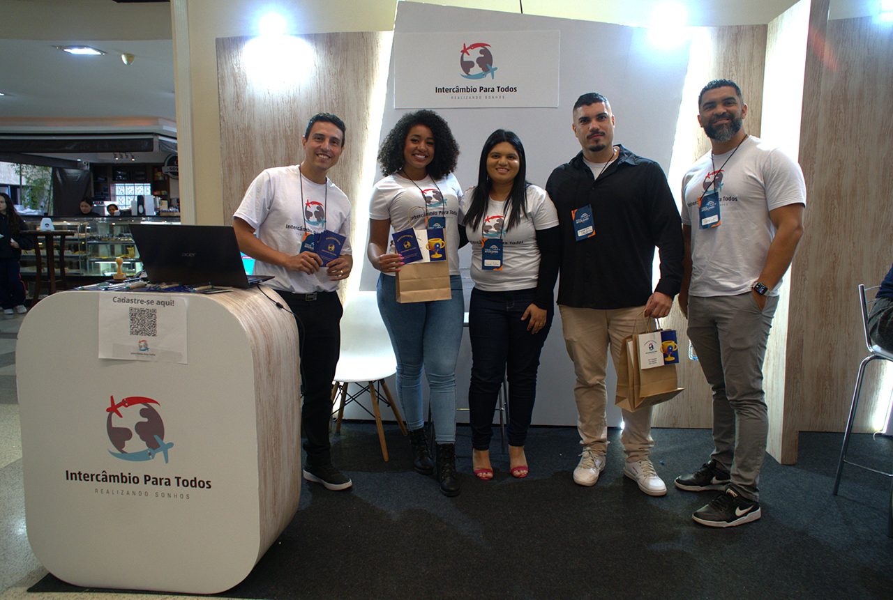 Equipe da IPT na Feira de Intercâmbio da USP em 2025