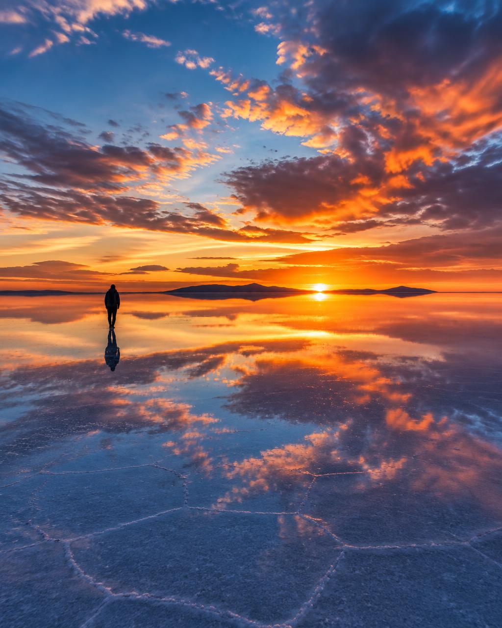Reflexo do céu no Salar de Uyuni